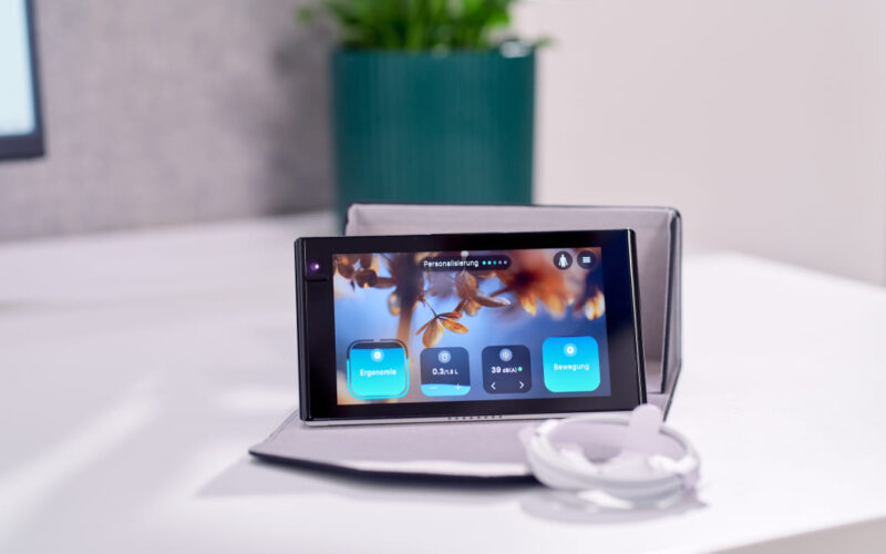 This Smart Desk Gadget Helped Me Fix My Posture While Working From Home