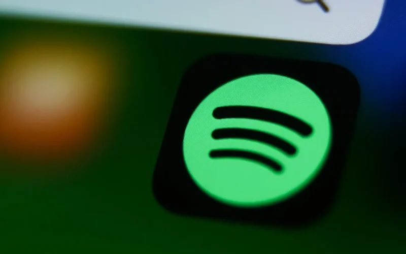 Spotify and Universal Music Group Partner to Launch Legal AI Music Covers and Remixes