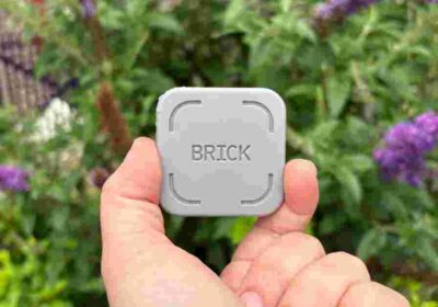 Brick Gadget Helps Users Reduce Screen Time With a Simple Physical Lock